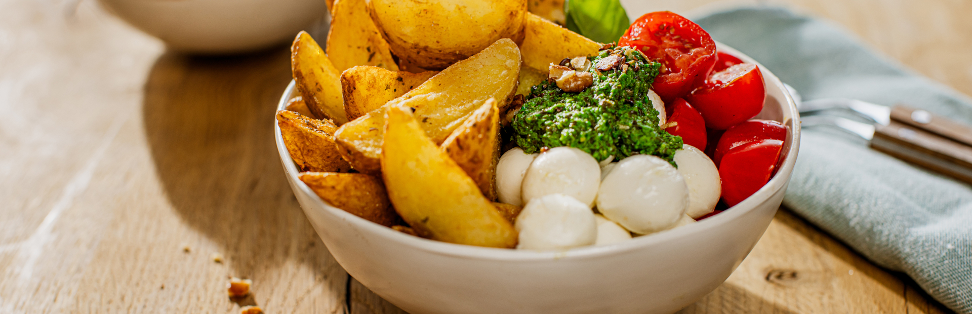 Bowl z pesto i Mediterrane Wedges